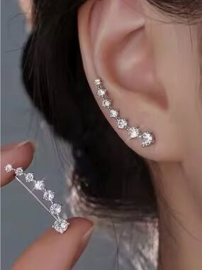 New . 925 Crystal Vine Earrings